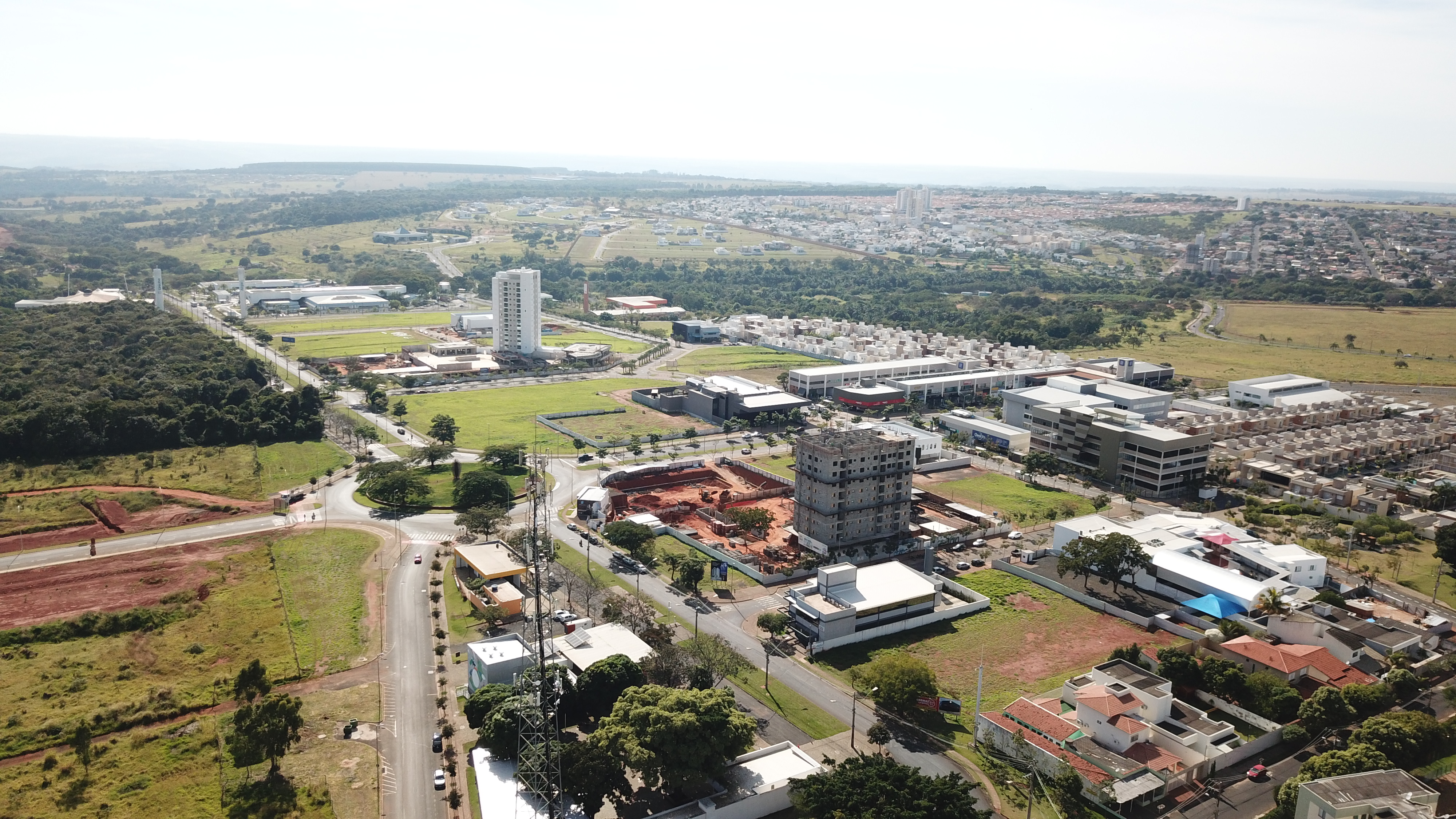 Foto da construção do Terraço Gaia no Granja Marileusa.